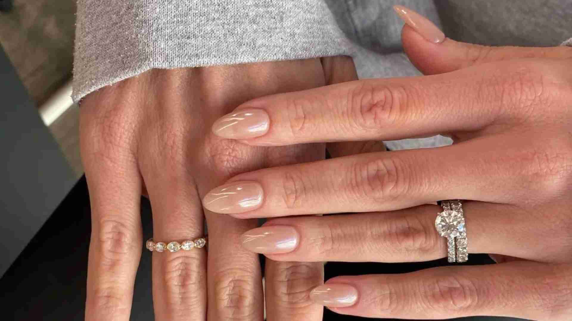 скляний манікюр