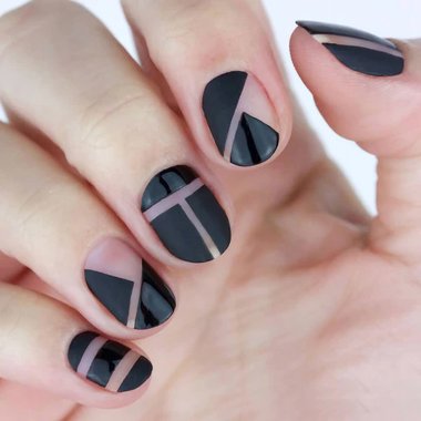 Black manicure (geometric pattern)