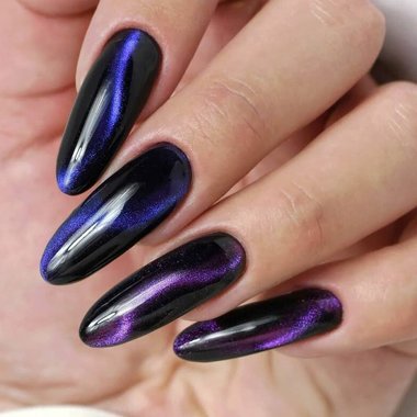 Manicure cat's eye (for long nails)