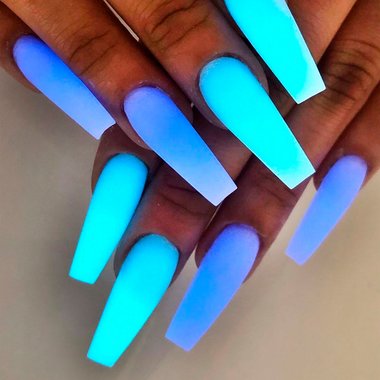 Неоновый маникюр (Голубой)