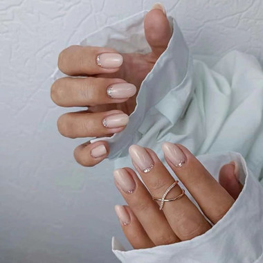 Milk manicure
