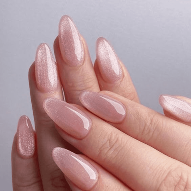 Almond Manicure (Cat Eye)