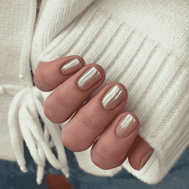 Beige nails (with chrome powder)