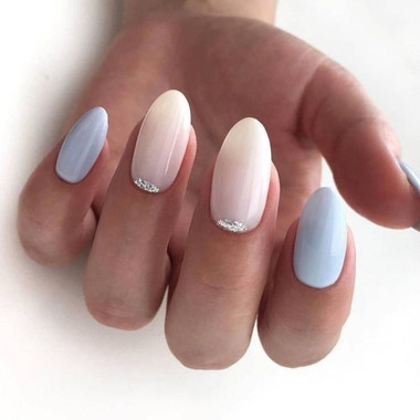 Pastel manicure with glitter