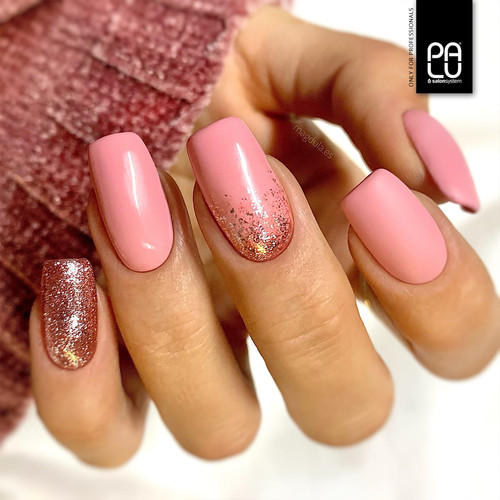 Gel polish PALU Las Vegas FGL1 white with shimmer 11 ml - Фото №4