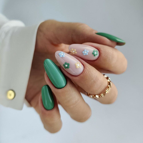 Spring manicure (green with pink)