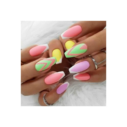 Неоновый маникюр (Разноцветные длинные ногти)