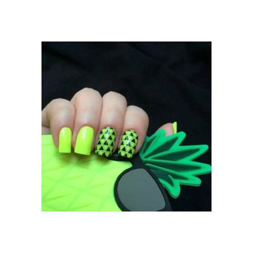 Неоновый маникюр (Салатовый маникюр на квадратные ногти)