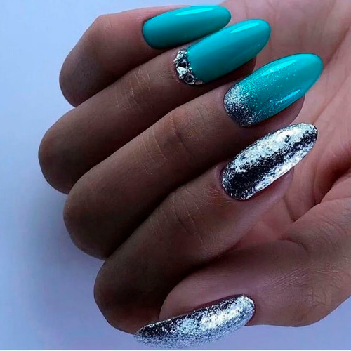 Бирюзовый маникюр (С серебряным)