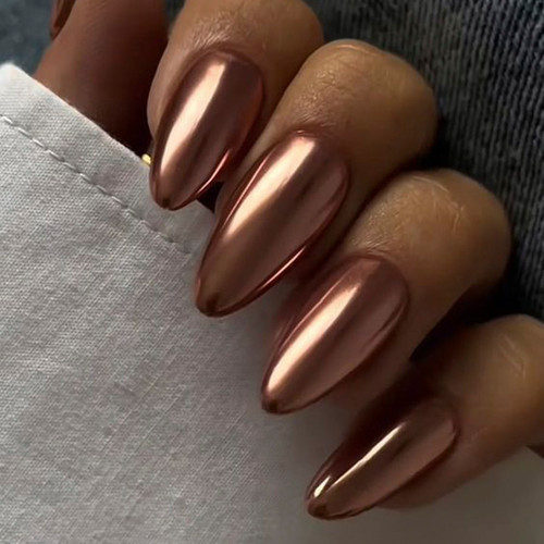 Modny Manicure 2025 (Brązowy Chrom)