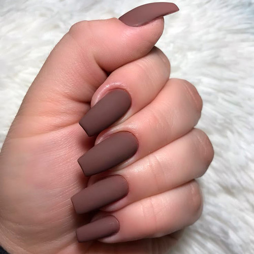 Modny Manicure 2025 (Matowy Czekoladowy)