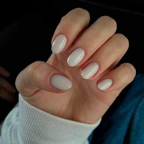 Manicure for short nails 2025 (Milky)