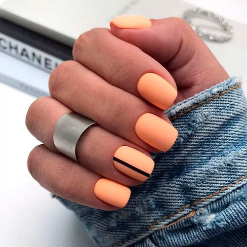 Manicure for short nails