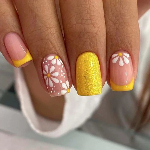 Manicure for short nails