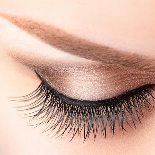 Permanent eyebrow make-up