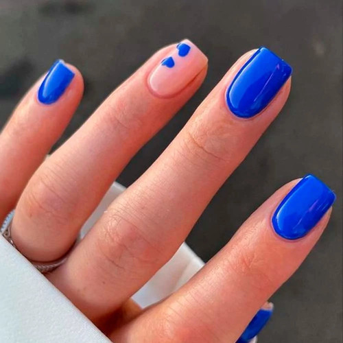 Manicure for short nails