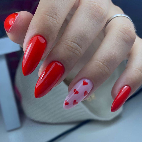 Nägel zum Valentinstag, festliche Maniküre