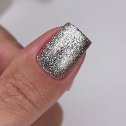 NAILSOFTHEDAY Cat Eye Gel Polish 01 silver-gray 6 ml - Фото №3