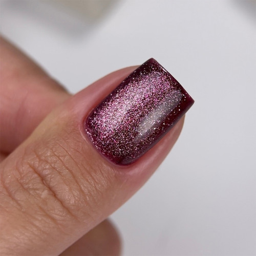 NAILSOFTHEDAY Cat Eye Gel Polish 05 burgundy-cherry 6 ml - Фото №3