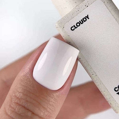 NAILSOFTHEDAY Farbe des Monats April 2026 Cloudy Gel-Nagellack 10 ml - Фото №3