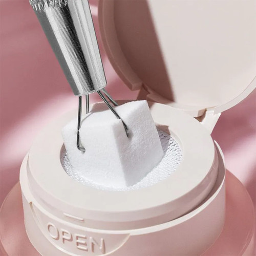 Гель для маникюра Victoria Vynn BOOMY OMBRE Gel UV/LED светло-розовый - Фото №2