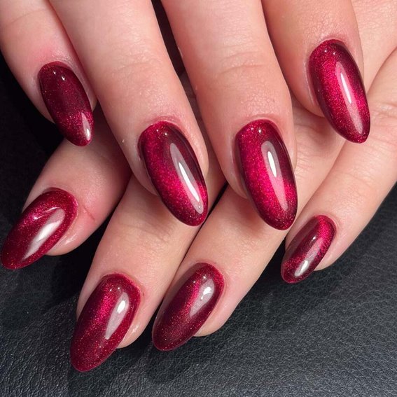 Manicure cat's eye (red)