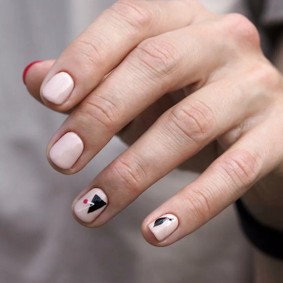 Весенний маникюр (геометрический)