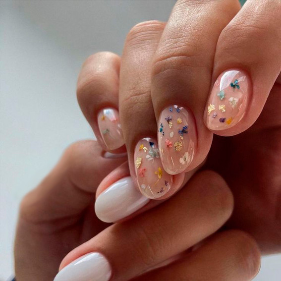 Autumn Manicure 2024 (With Dried Flowers)