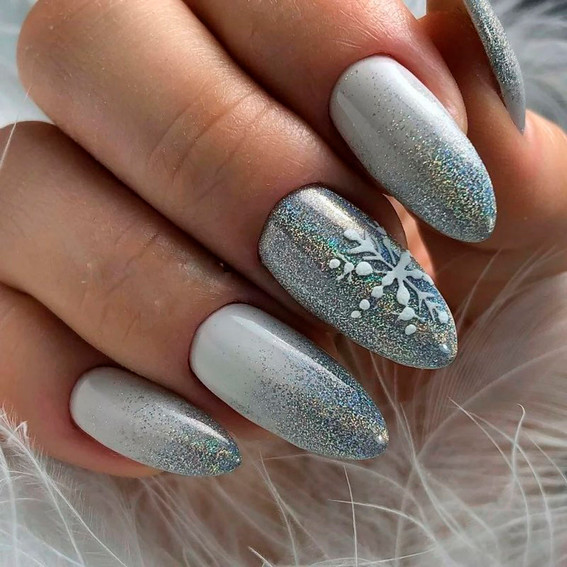 Тренды маникюра - декабрь 2024 (Серебристый)