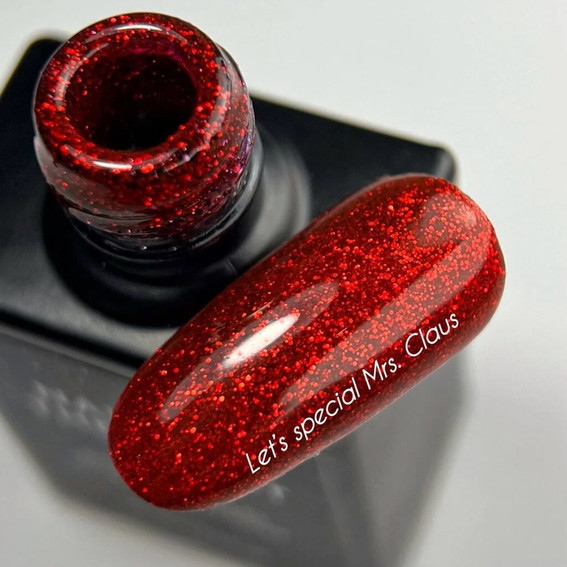 NAILSOFTHEDAY Gellack etwas Besonderes, Mrs. Claus rot mit Glitzer 10 ml - Фото №2