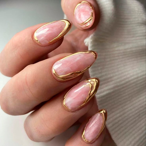 Manicure April 2025 (Liquid Gold)