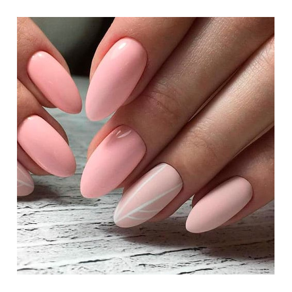 Нежный маниюкюр