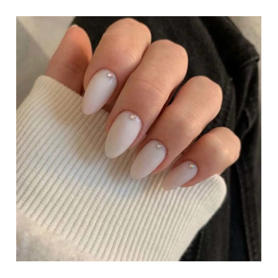 Milk manicure