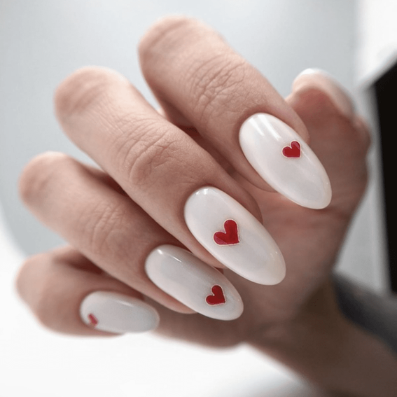 Oval Manicure (Hearts)