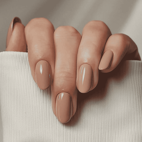 Beige nails (solid color)