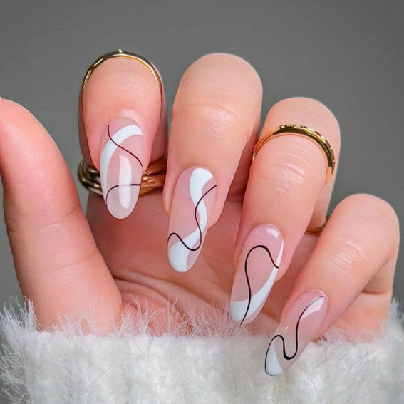 Нюдовая абстракция с линиями