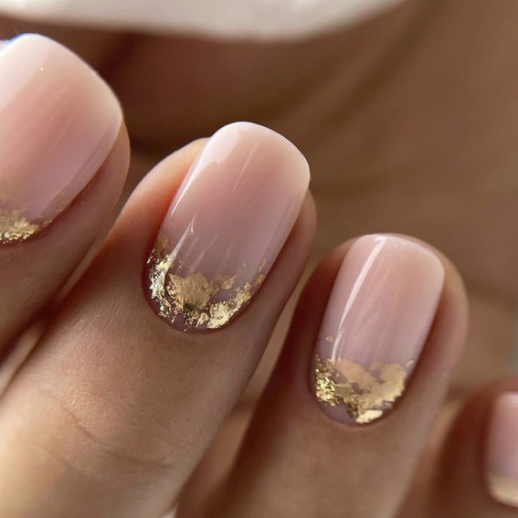 Свадебные ногти с золотом