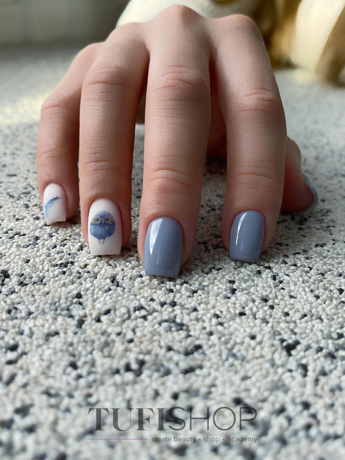 Курс: Апаратний манікюр + укріплення рідким гелем